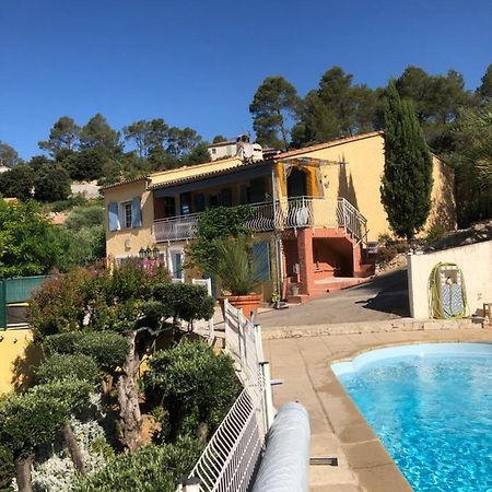 Appartement Dans La Colline Belgentier Luaran gambar