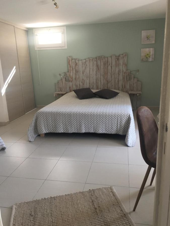 Appartement Dans La Colline Belgentier Luaran gambar