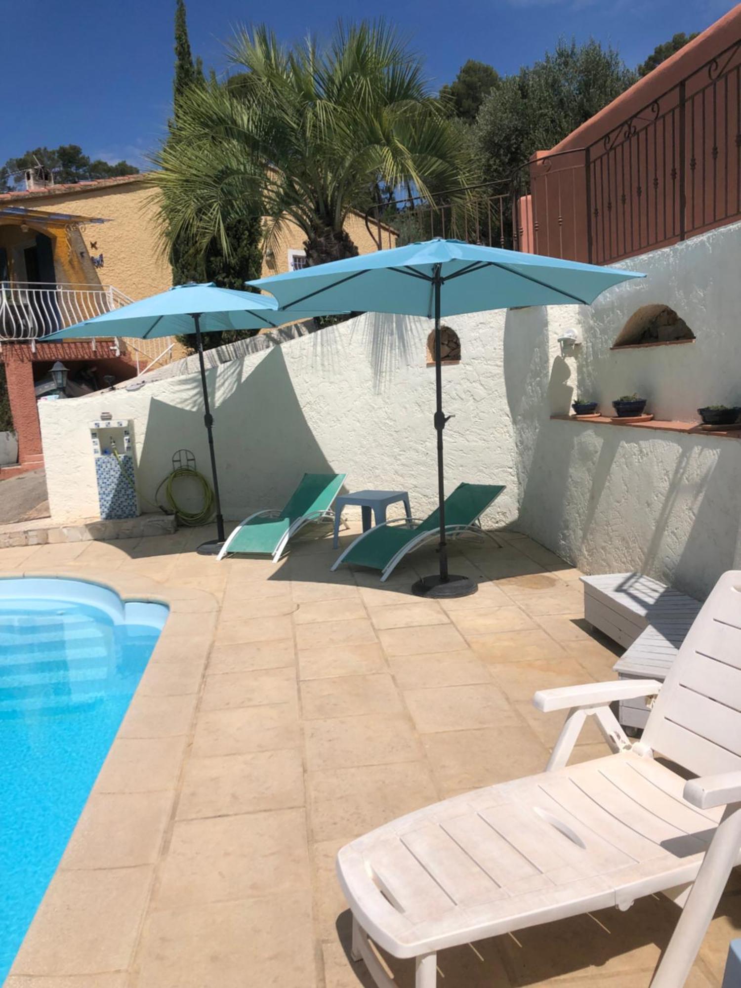 Appartement Dans La Colline Belgentier Luaran gambar